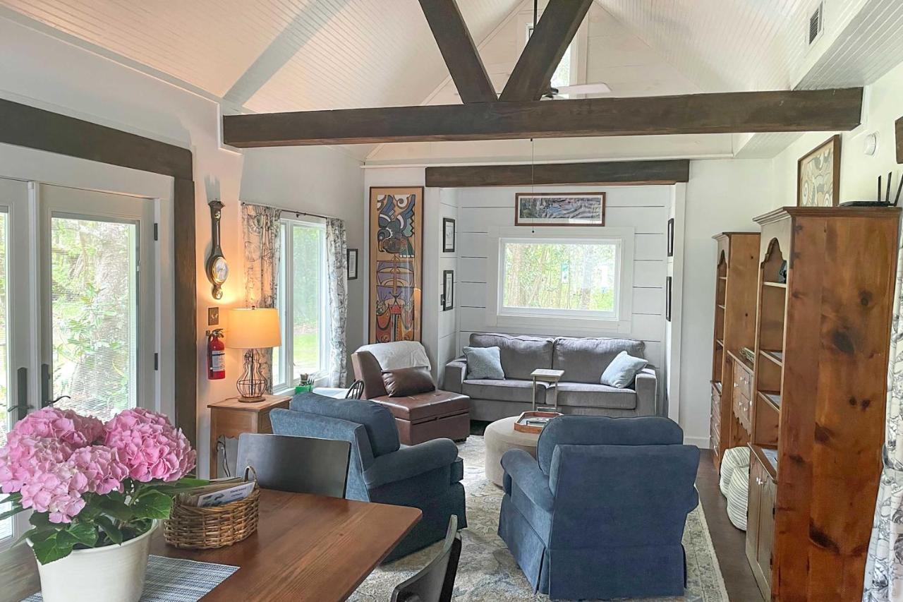 Historic Biloxi Bay Cottage With Beautiful View Ocean Springs Eksteriør bilde
