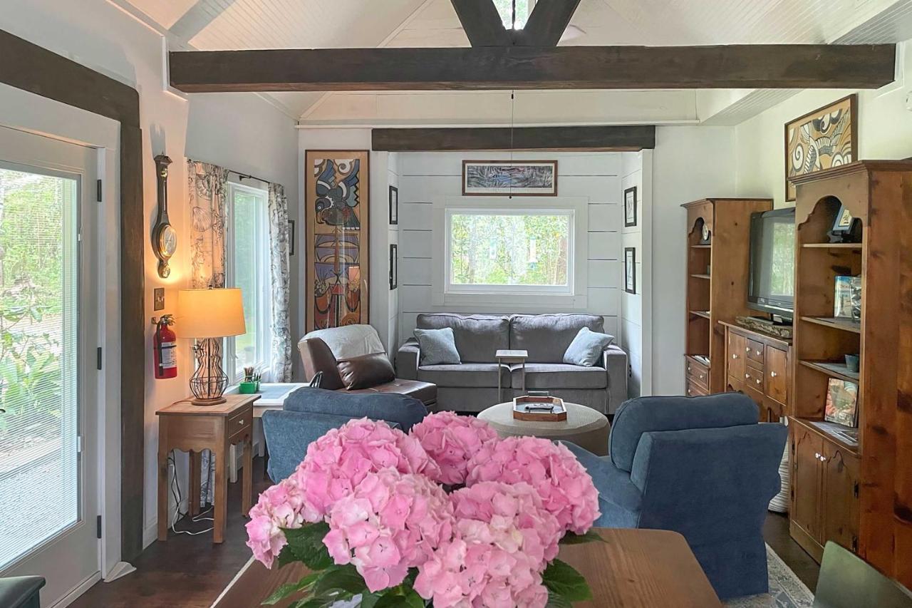 Historic Biloxi Bay Cottage With Beautiful View Ocean Springs Eksteriør bilde