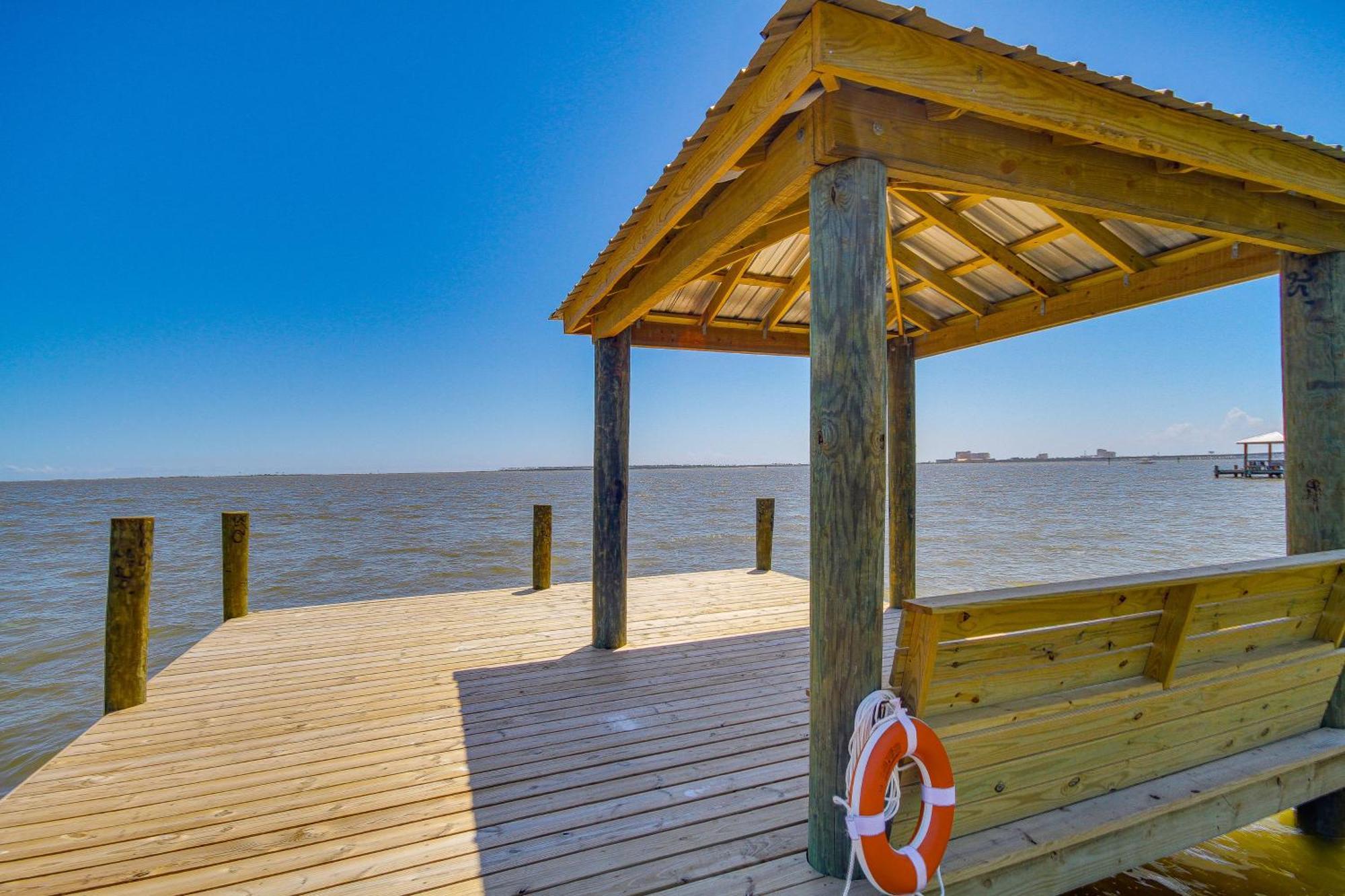 Historic Biloxi Bay Cottage With Beautiful View Ocean Springs Eksteriør bilde