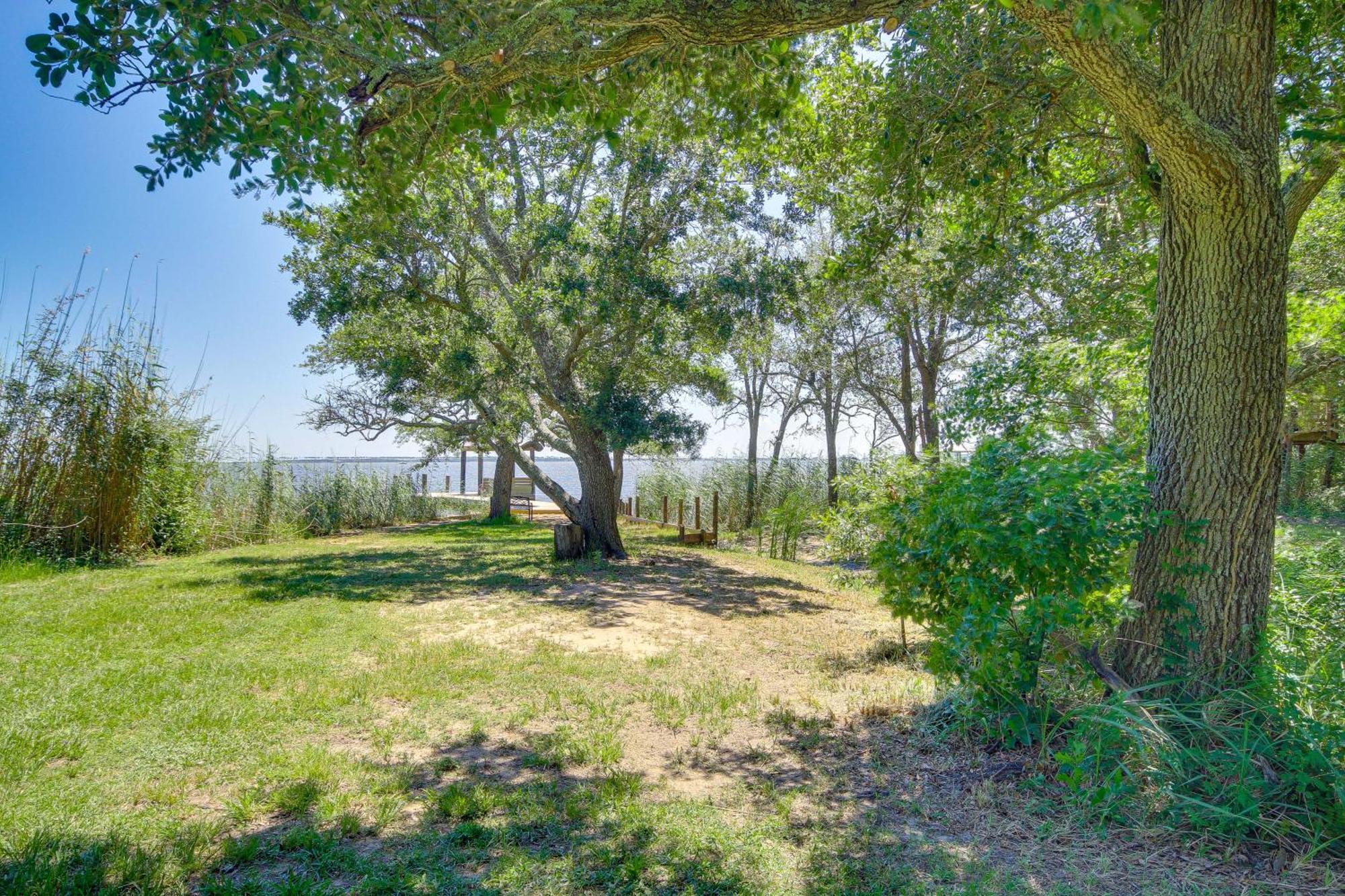 Historic Biloxi Bay Cottage With Beautiful View Ocean Springs Eksteriør bilde